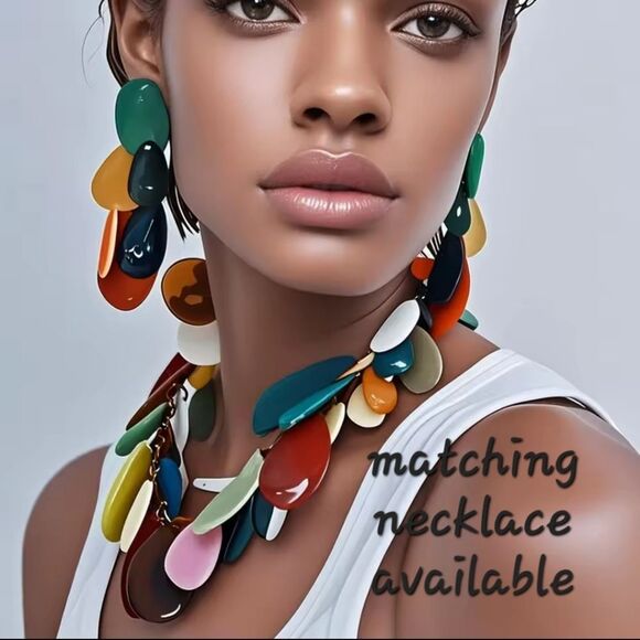 New Zara Vibrant Multicolor Resin Dangle Earrings - Picture 9 of 11